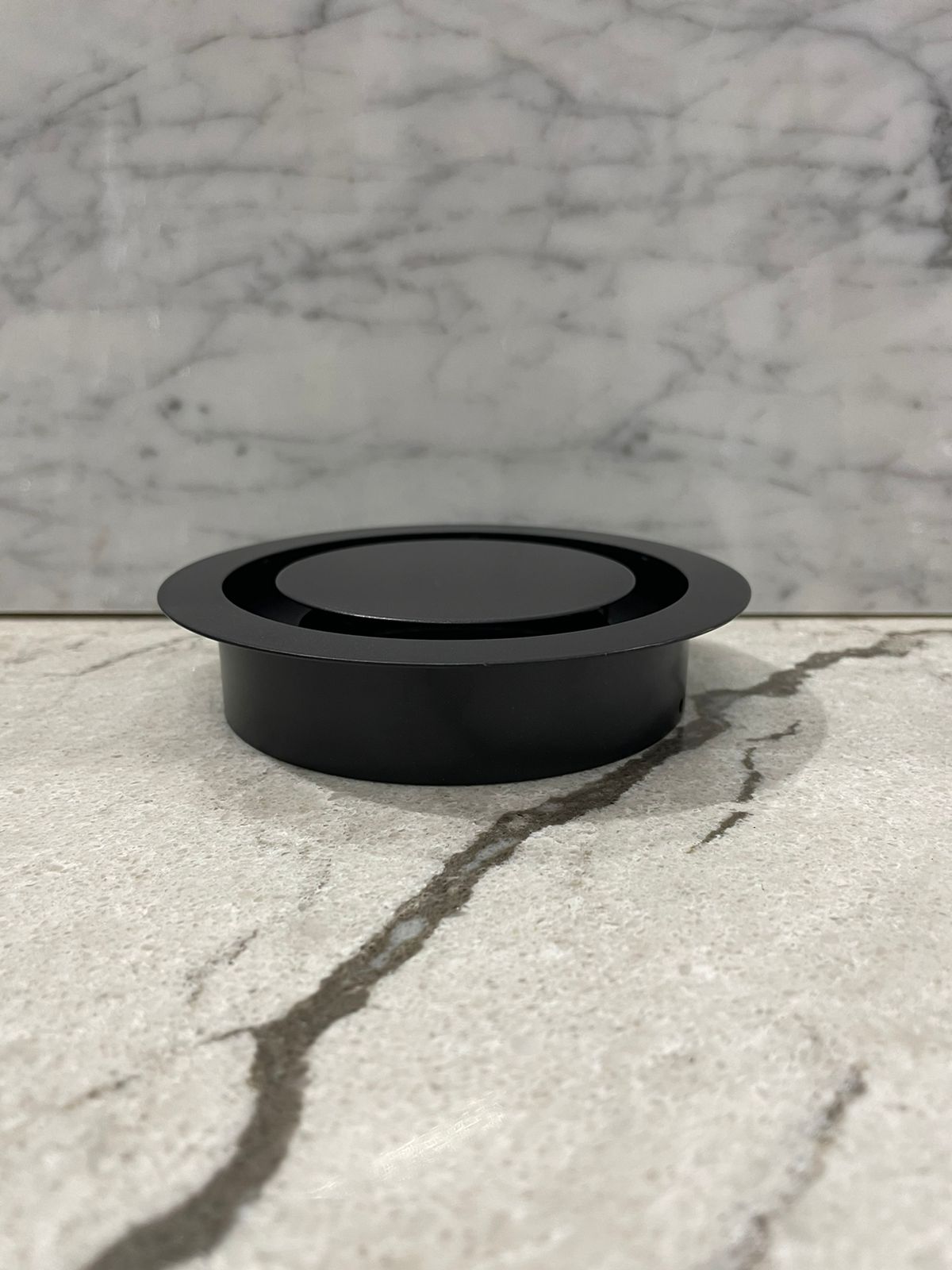 Диффузор на магнитах для потолков ТД200 черный