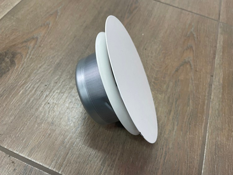 Дизайнерская металлическая вентиляционная решётка FOZA Ф100 мм. Круг.